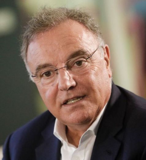 Alain Afflelou - Politique et société