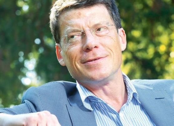 Conférence de Laurent Alexandre sur l'immortalité