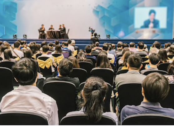 Loïc Fréquelin animateur modérateur