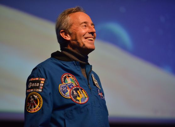 JF Clervoy conférencier / Labo pharmaceutique