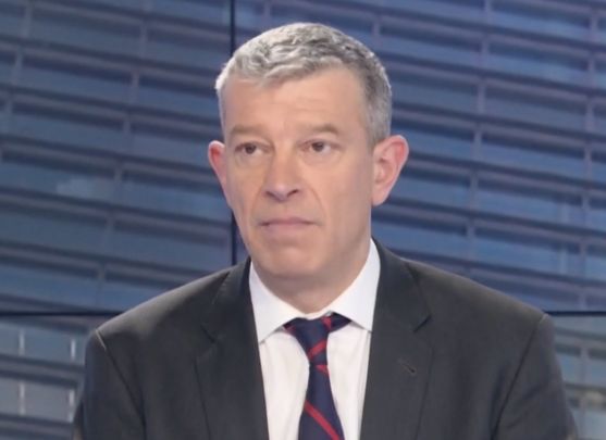 Nicolas Doze conférencier / banque