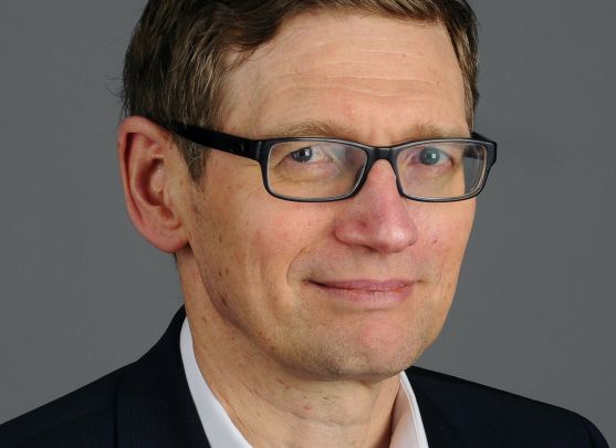 Dominique Seux conférencier / Chambre de Commerce