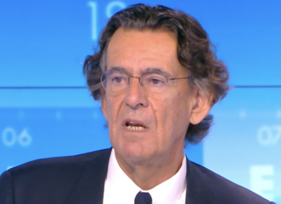 Luc Ferry conférencier / groupe pharmaceutique