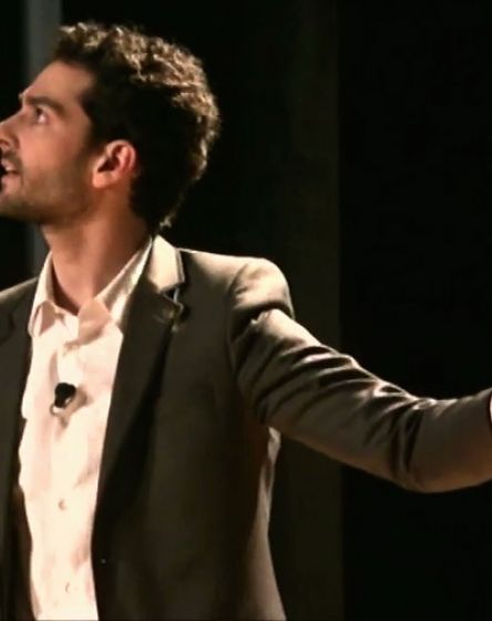 Spectacle de Rémi Larrousse pour des entrepreneurs