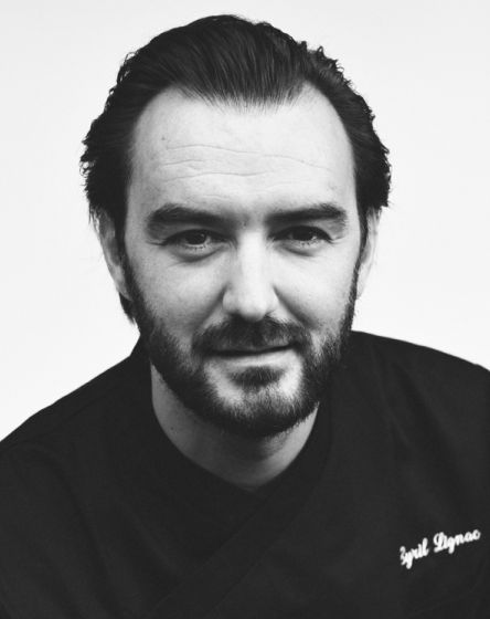 Cyril Lignac en intervention chez Mercedes