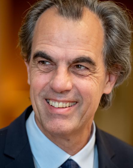 Philippe Dessertine conférencier / Institut Fr