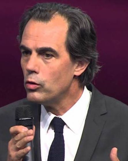 Philippe Dessertine conférencier chez un GIE