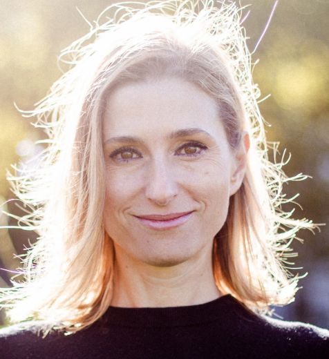 Emilie Julia - Entrepreneuriat