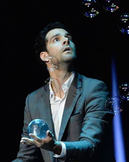 illusionnisme et mentalisme par Rémi Larrousse