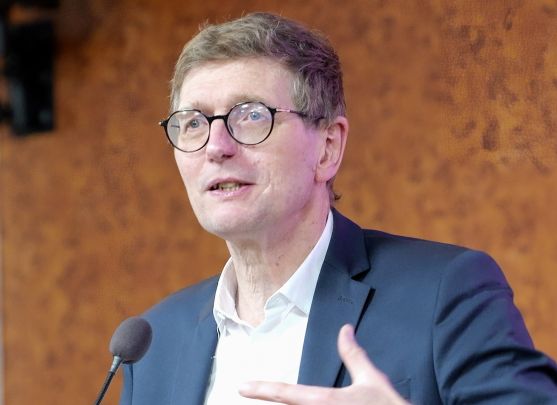 Dominique Seux conférencier / Syndicat