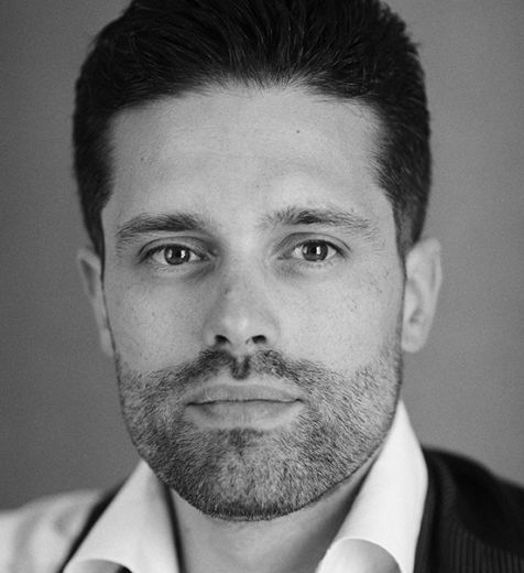 Julien Pelabere - Management