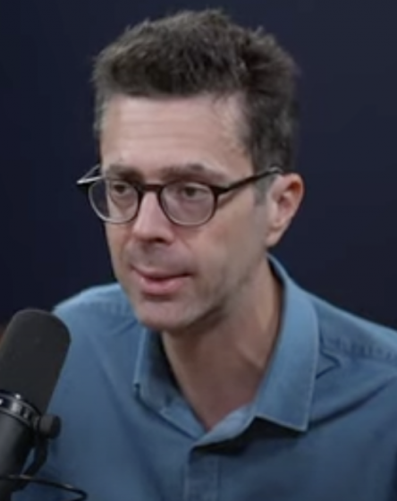 Nicolas Bouzou conférencier / distrib informatique