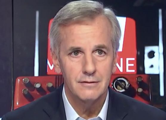 Bernard de La Villardière conférencier / école