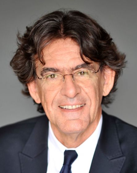 Luc Ferry conférencier / Département