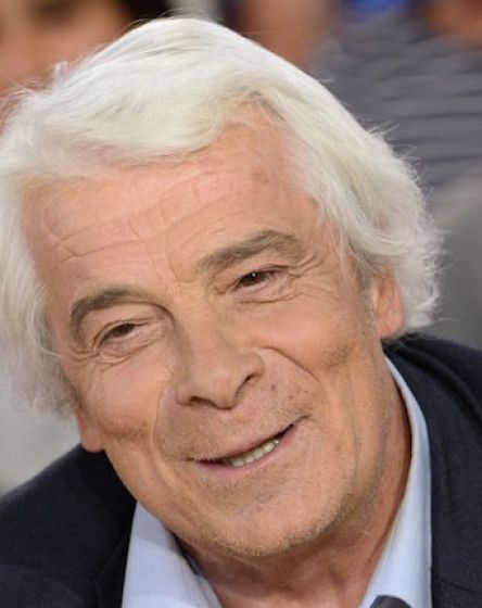 Jaques Weber intervenant pour un Institut Culturel