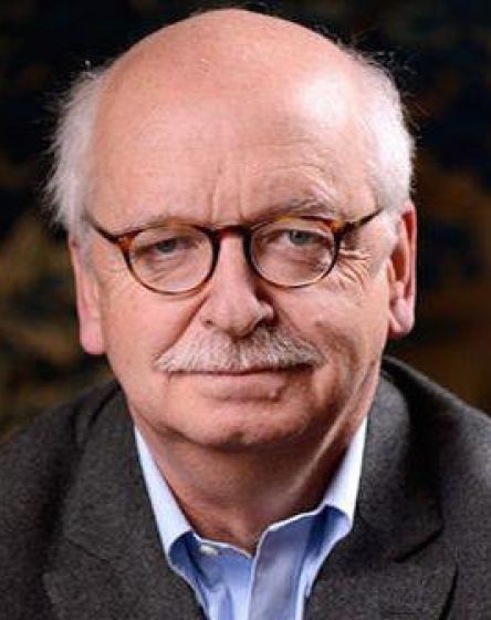 Erik Orsenna conférencier scientifique Premium