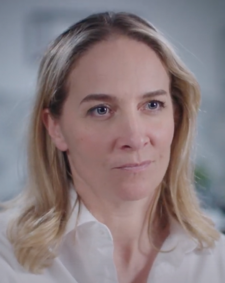 Amandine Chaignot conférencière / Distribution