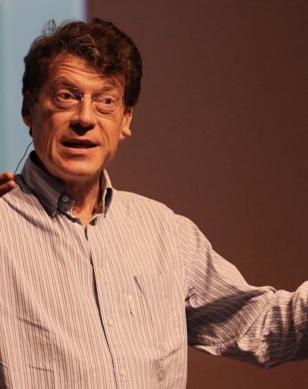 Laurent Alexandre conférencier / Village by CA