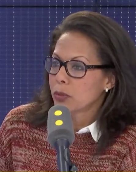 Audrey Pulvar en intervention/groupe de cosmétique