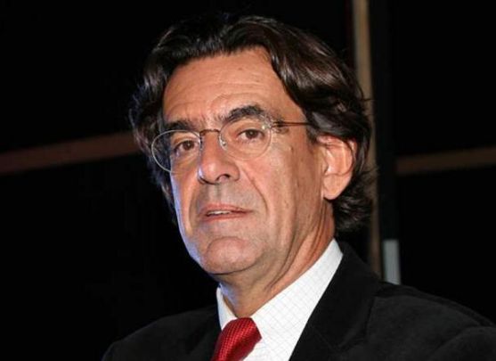 Conférence de Luc Ferry à la FFB