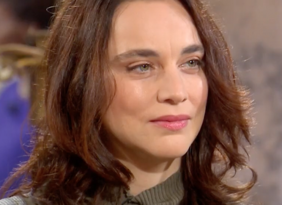 Anastasia Mikova conférencière / Ag Recouvrement