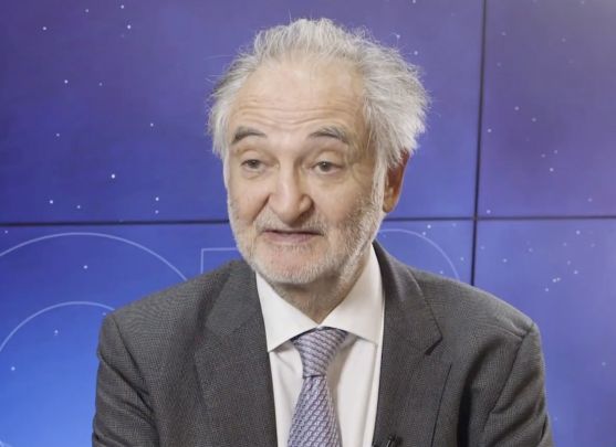 Jacques Attali en conférence /Société de transport