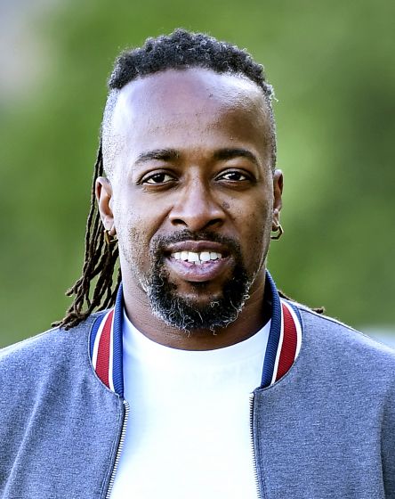 Sidney Govou en tournage / Pari sportif