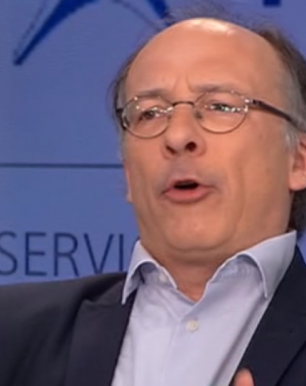 Yves Thréard conférencier en école d'ingénieurs