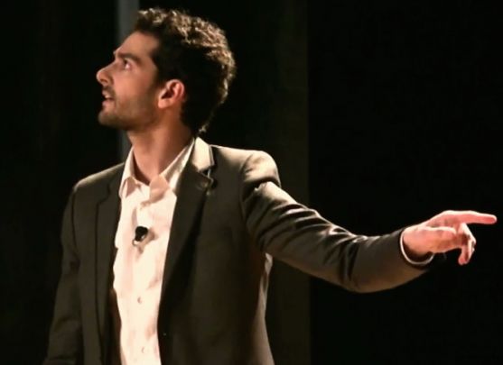 Spectacle de Rémi Larrousse pour des entrepreneurs