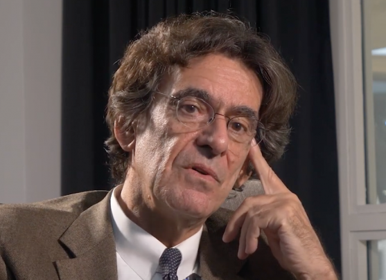 Luc Ferry conférencier / Chefs Entreprise